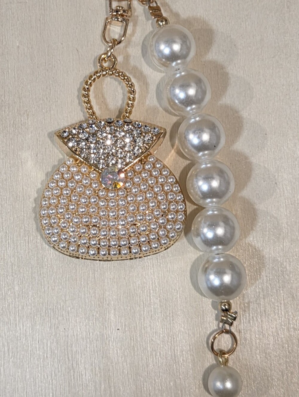 NWT Luxury Crystal Rhinestone Purse Keychain & Pearl Bag Charm Gold